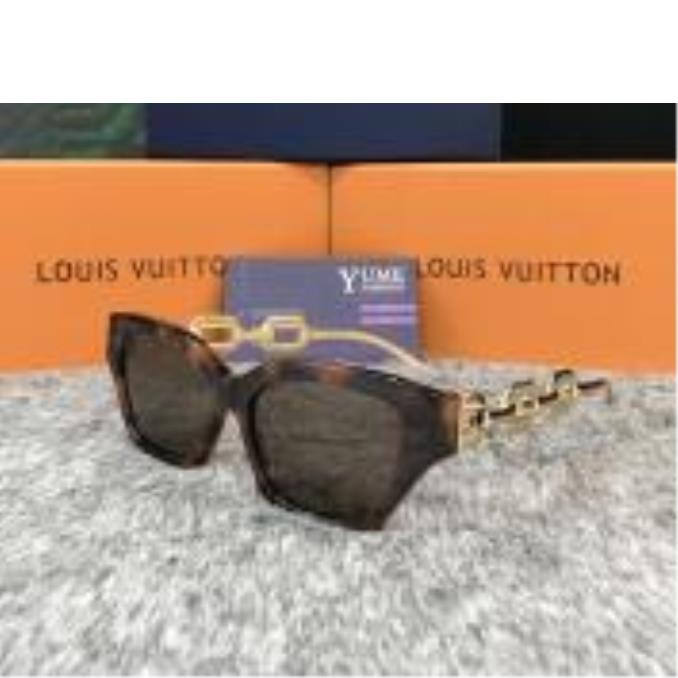 MẮT KÍNH LV 