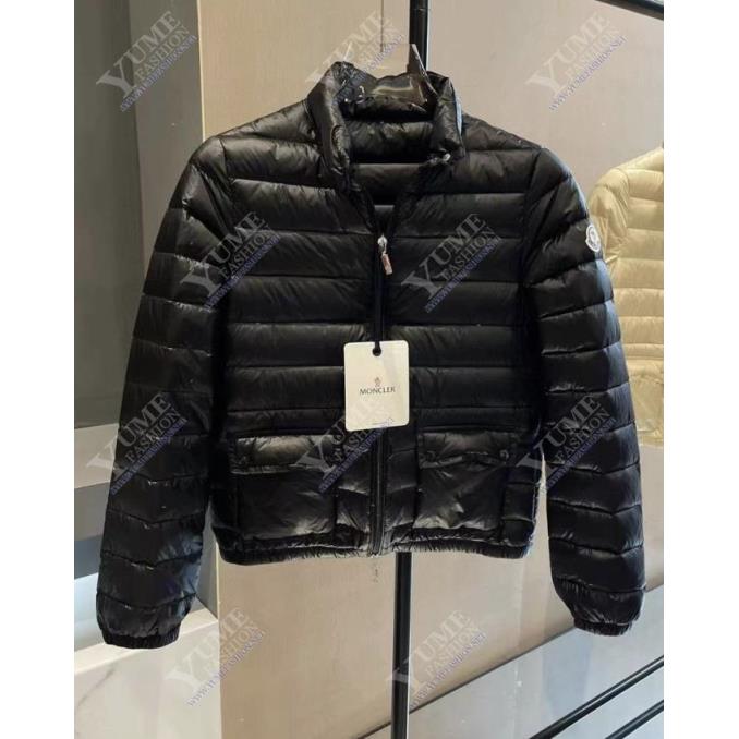 ÁO NỮ MONCLER&nbsp;Áo khoác Moncler