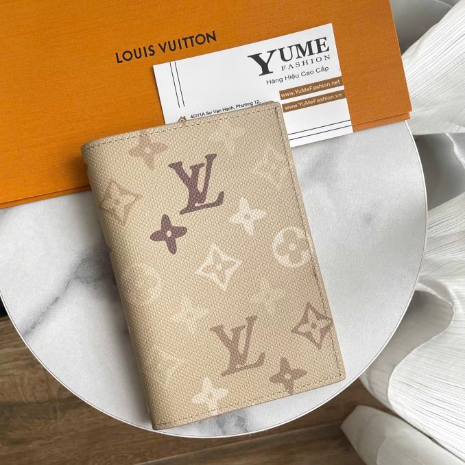 BÓP NAM LV&nbsp;Passport Lv