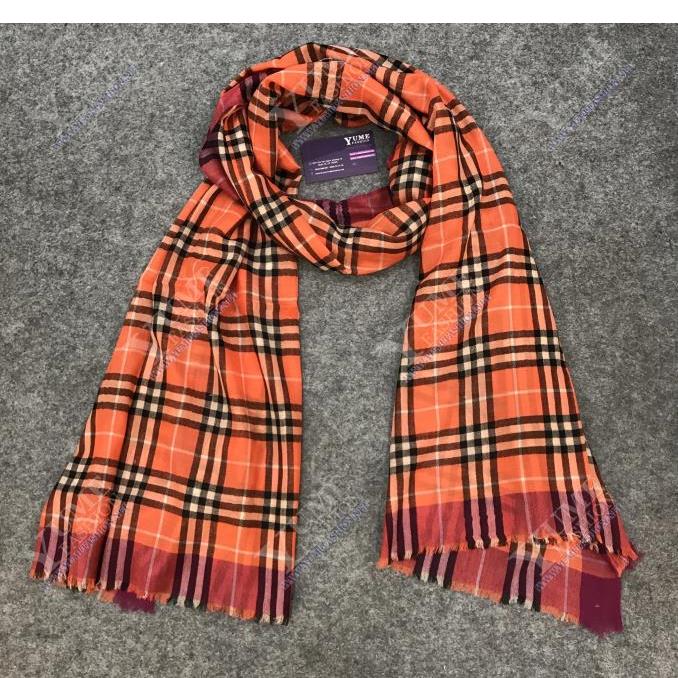 KHĂN CHOÀNG BURBERRY&nbsp;