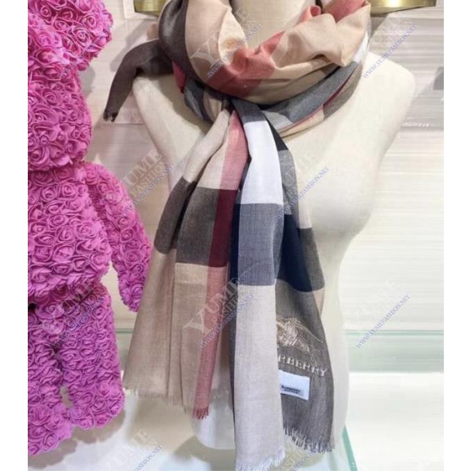 KHĂN CHOÀNG BURBERRY KHAN CHOÀNG BURBERRY