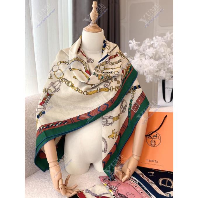 KHĂN CHOÀNG HERMES&nbsp;