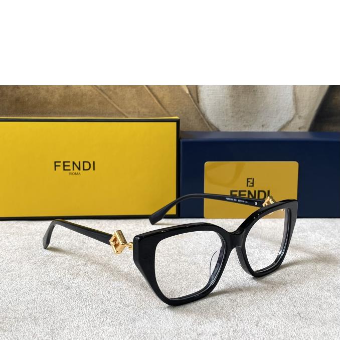 MẮT KÍNH FENDI M?t Kính Fendi