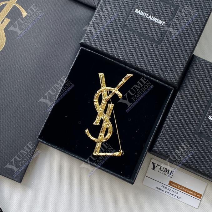 CÀI ÁO KHOÁ VÀNG