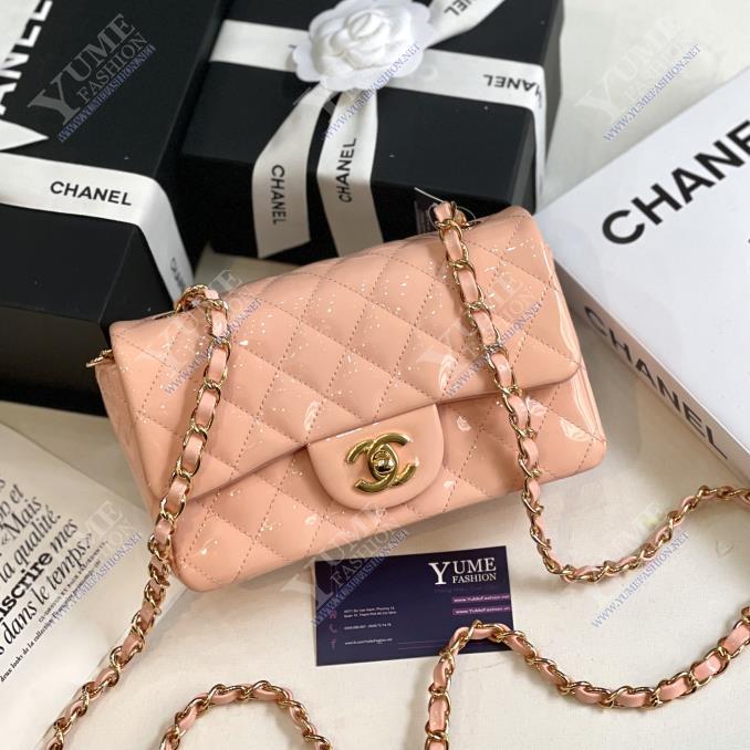 TÚI XÁCH CHANEL&nbsp;Classic 20 da bóng khoá vàng bóng