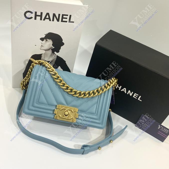 TÚI XÁCH CHANEL Boy 20 V Lambskin Leather