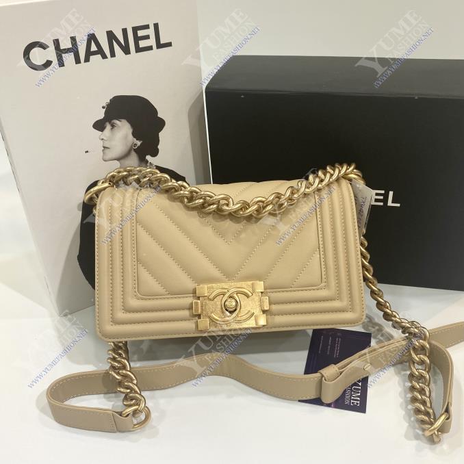 TÚI XÁCH CHANEL Boy 20 V Lambskin Leather