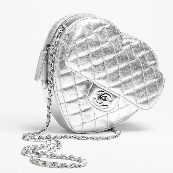 TÚI XÁCH CHANEL Chanel Heart Bag
